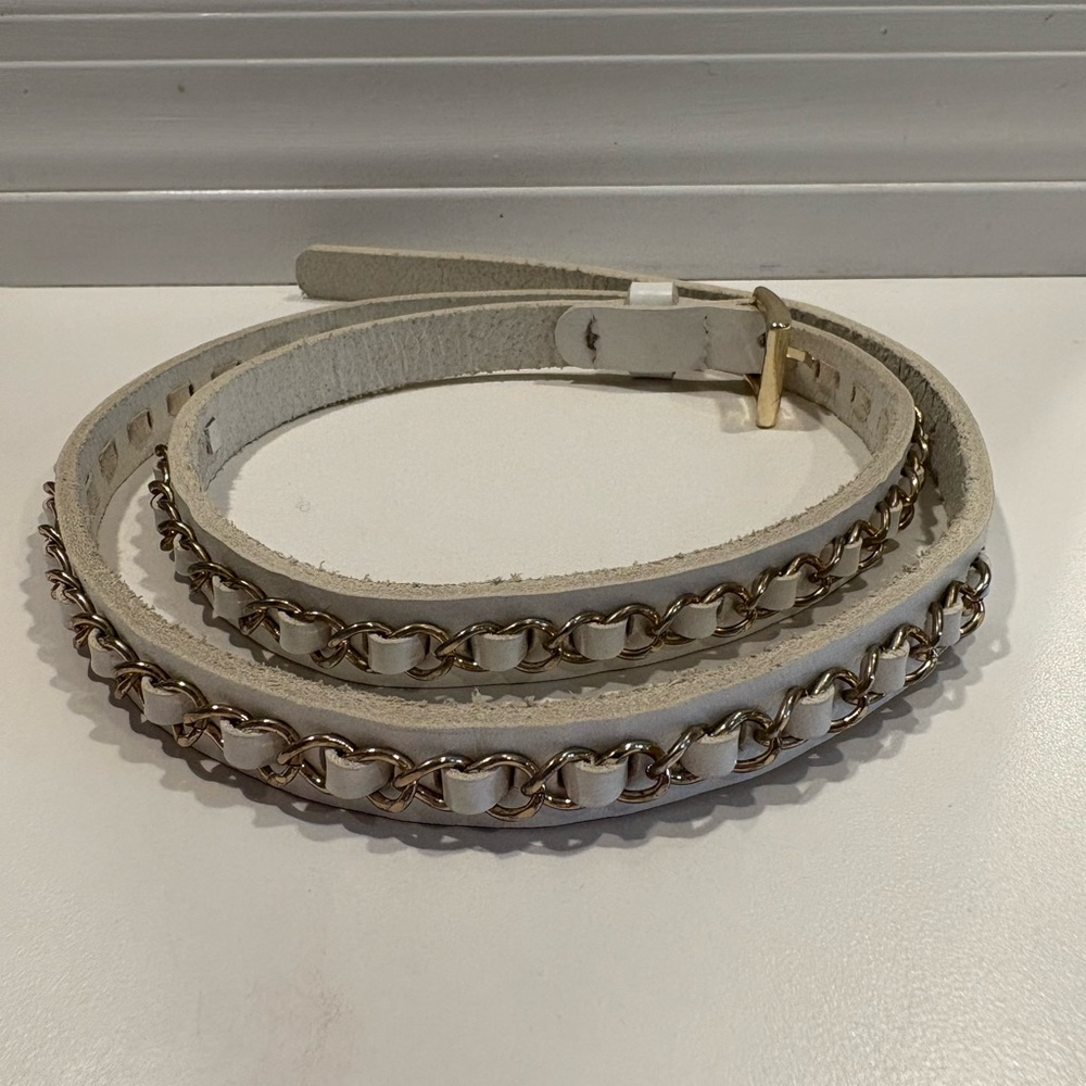 Vintage Cream and gold chain belt. 39 inches.